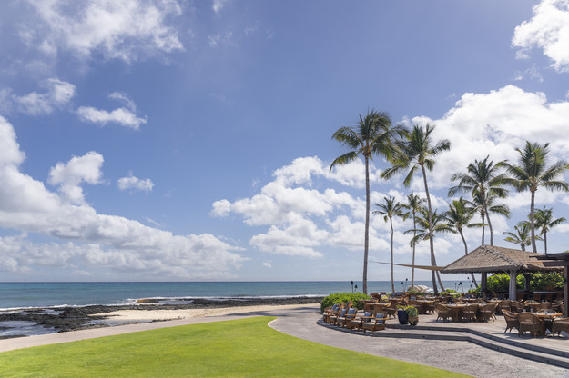 Best_Hawaii_Oceanside_Bars-2.jpg